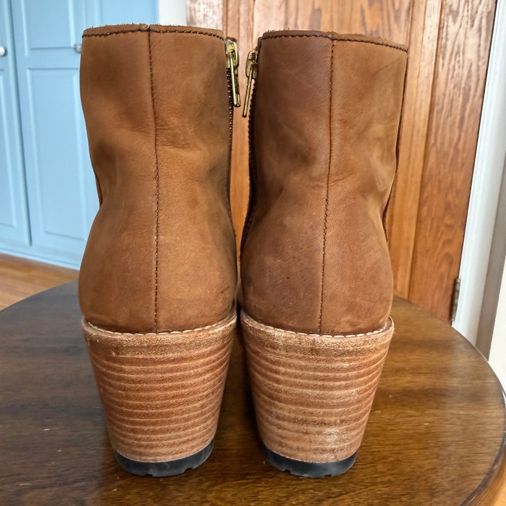 Patina (Portland Leather) Ankle Bootie in Canyon - Picture 2 of 4